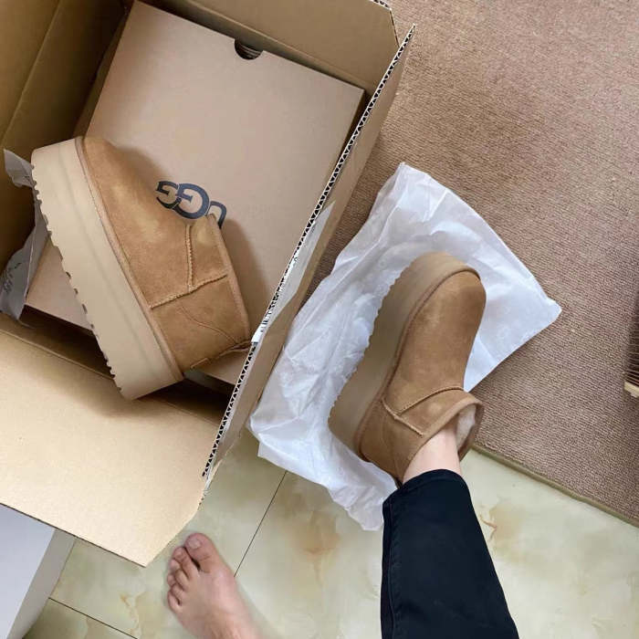 Heightening and thickening and fleece winter boots，size 35-40. SS70-1602-1604