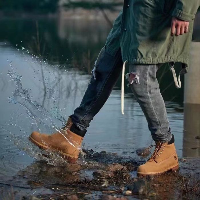 Waterproof ankle boots for men and women. run one size big If you normally wear a size 40, choose a size 39 for this pair. size 35-45，SS80-449-450