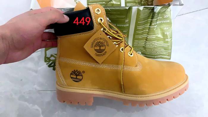 Waterproof ankle boots for men and women. run one size big If you normally wear a size 40, choose a size 39 for this pair. size 35-45，SS80-449-450