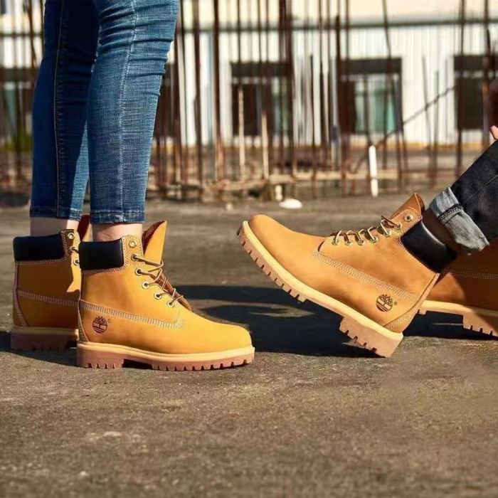 Waterproof ankle boots for men and women. run one size big If you normally wear a size 40, choose a size 39 for this pair. size 35-45，SS80-449-450
