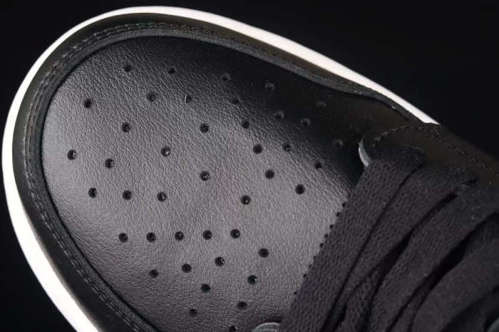 Leather sport sneakers shoes, size 36-46, SS98-355
