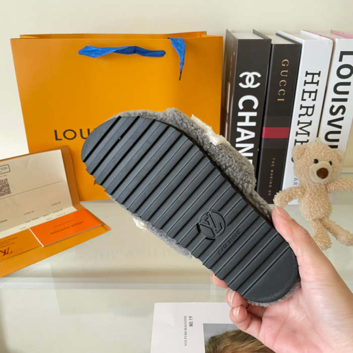 women flat shoes,size 35-42, SS60-1971-1975