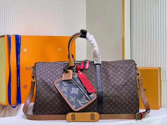 Leather keepall bag ,5A ,size 50x29*22cm ,no box, B130-45-46
