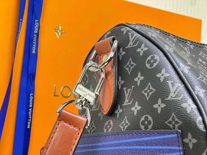 Leather keepall bag ,5A ,size 50x29*22cm ,no box, B130-45-46