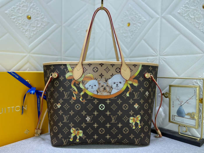 Leather neverfull  bag ,5A . size 32x29x17cm ,no box, B130-47