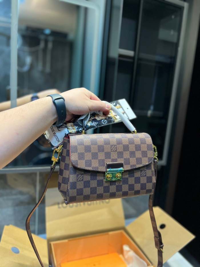 Split leather bag , 3A, no box, size 22.5*16cm , B68-5763-2765