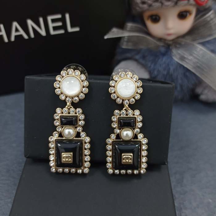 Earring  jewelry , with box,  J25-1567