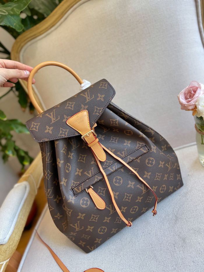 Split leather bag , 3A, size 30x25cm, no box, B68-5942-5946