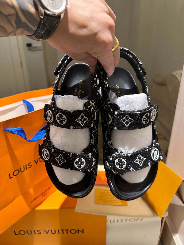 Women Men sandal shoes, size 35-45,  SS88-525
