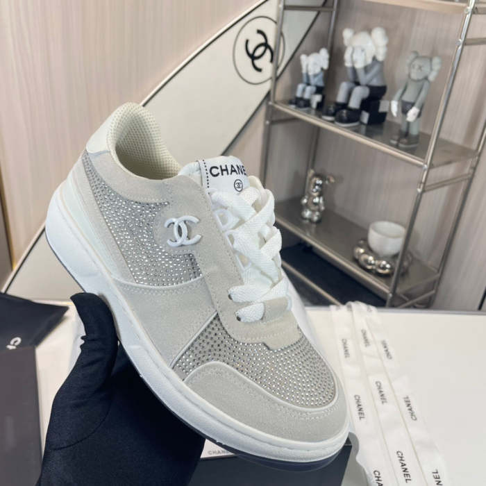 Women flat rhinestone casual  shoes,  size 35-40,   SS80-461