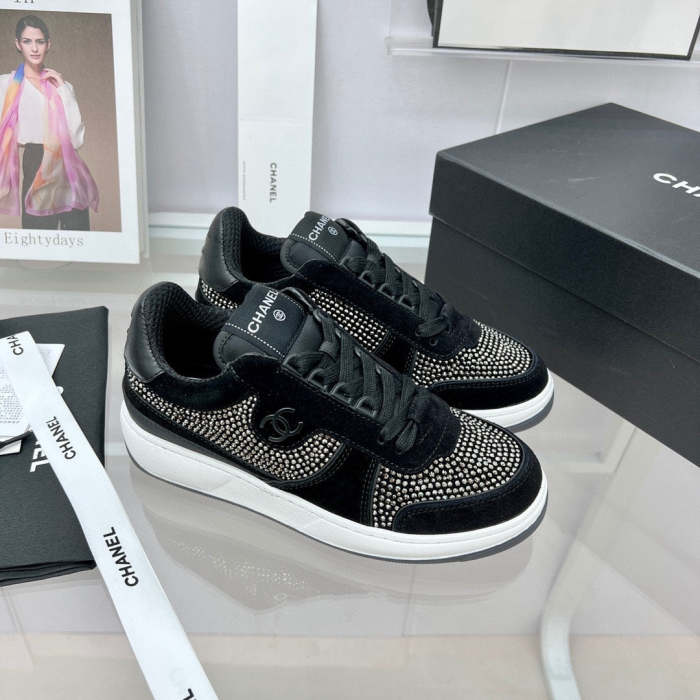 Women flat rhinestone casual  shoes,  size 35-40,   SS80-462