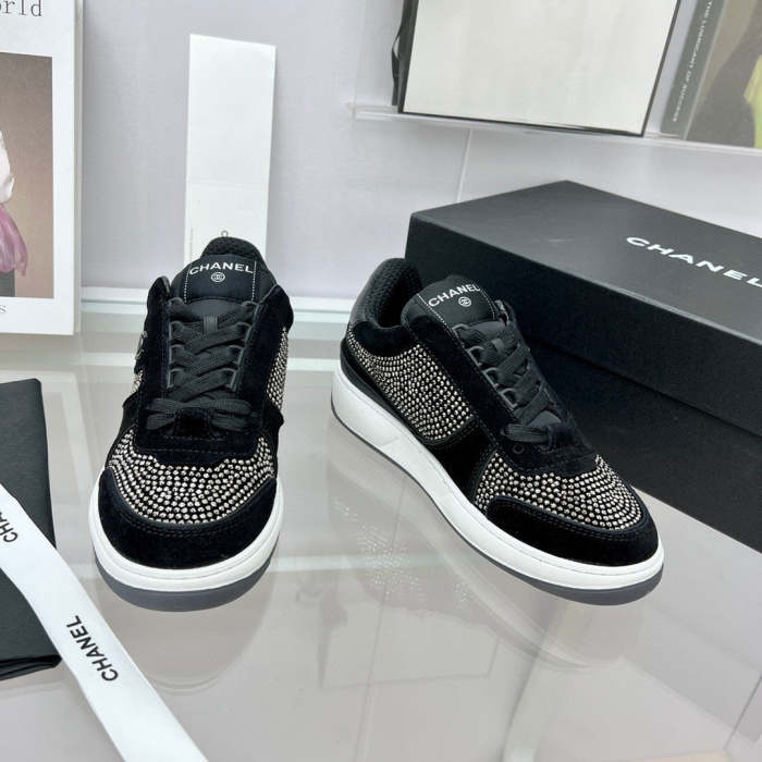 Women flat rhinestone casual  shoes,  size 35-40,   SS80-462