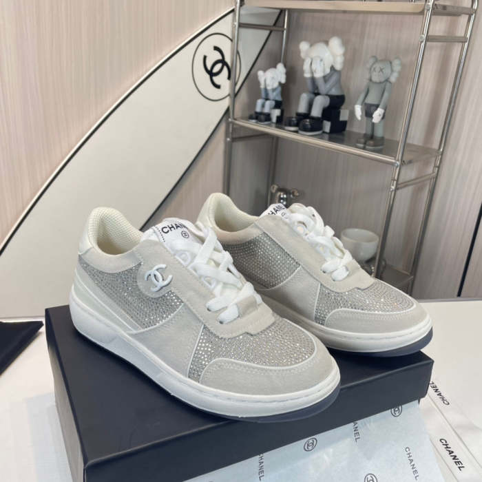 Women flat rhinestone casual  shoes,  size 35-40,   SS80-461