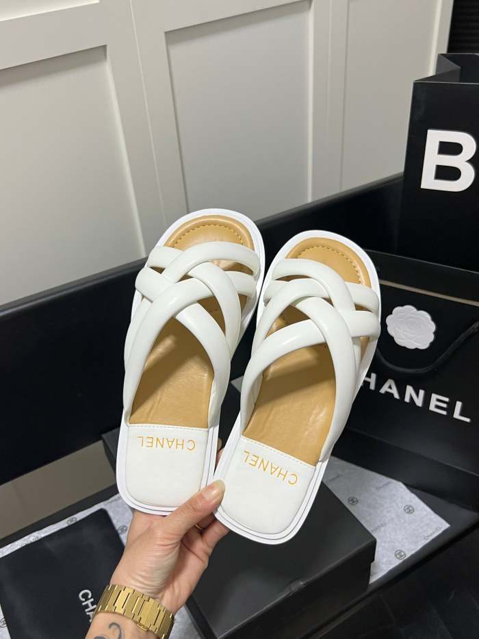 Women's Flat slippers shoe ,size 35-40 ,SS50-1219-1226