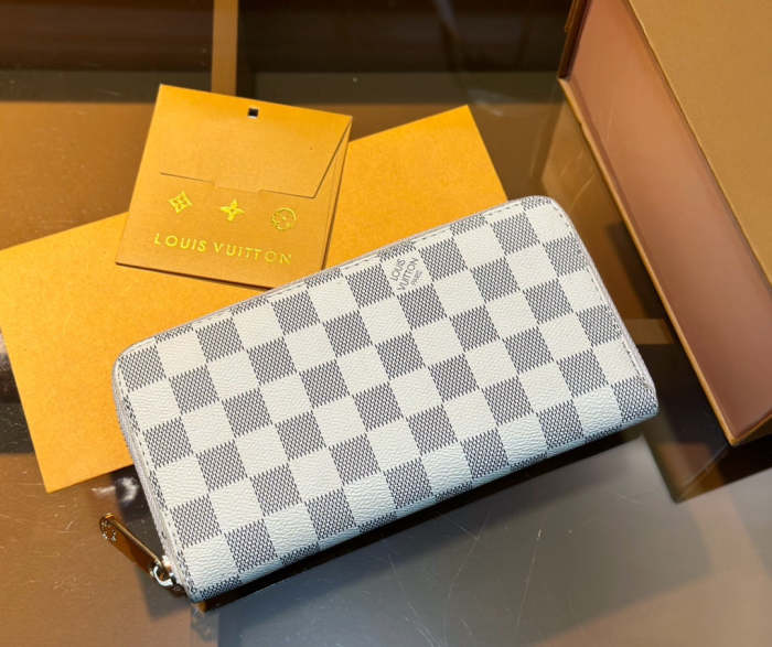 Split leather bag ,3A, size 46x27x22cm, 27x13x15cm, 19x10cm, 4 pieces for set, no box, B75-2833