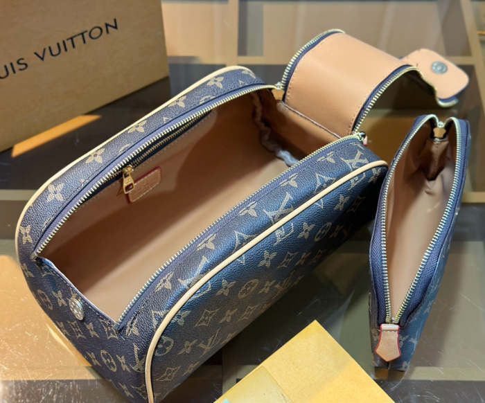 Split leather bag ,3A, size 46x27x22cm, 27x13x15cm, 19x10cm, 4 pieces for set, no box, B75-2835
