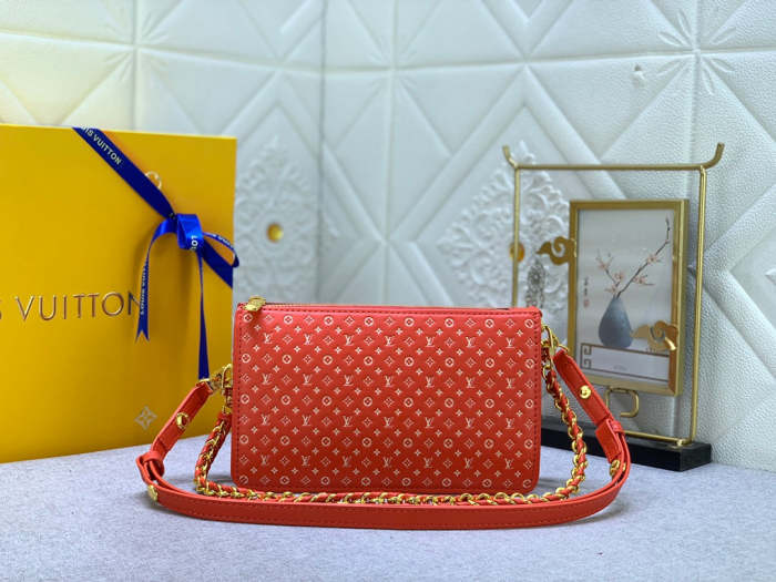 Split Leather  bag ,5A , size 21.5x12.5x5cm ,no box,  B110-133
