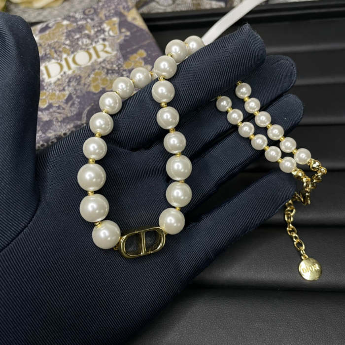 Necklace and Bracelet bangle jewelry , with box,  J30-181