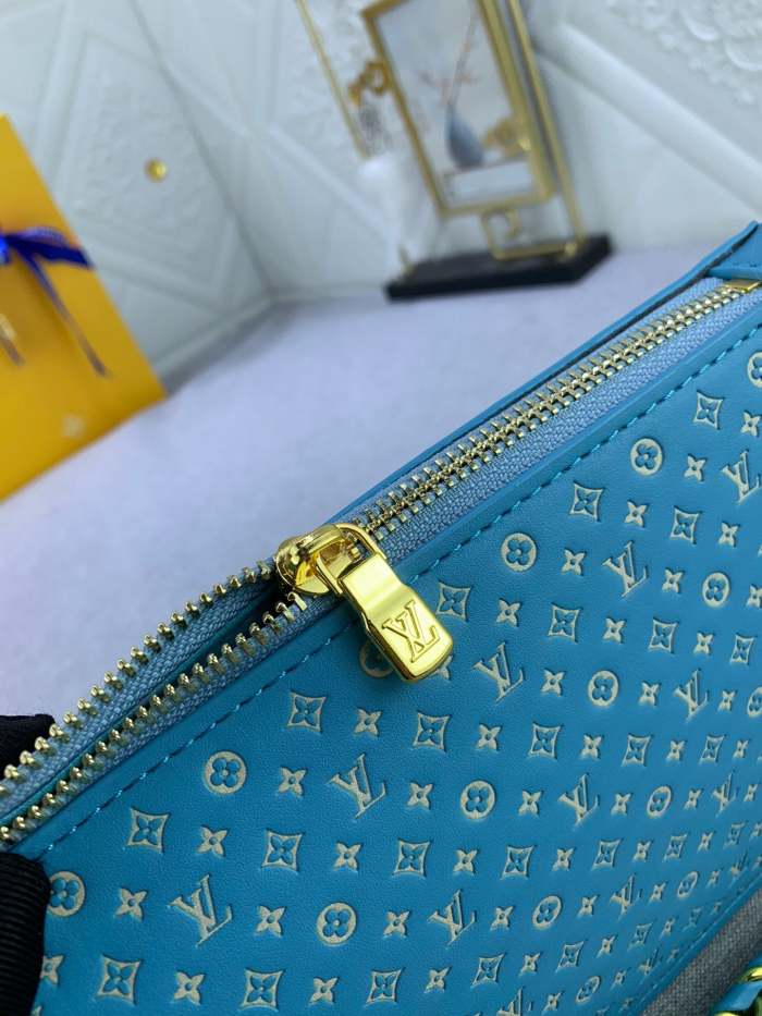 Split Leather  bag ,5A , size 21.5x12.5x5cm ,no box,  B110-132