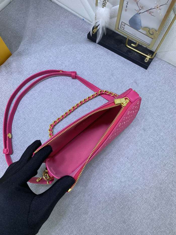 Split Leather  bag ,5A , size 21.5x12.5x5cm ,no box,  B110-134