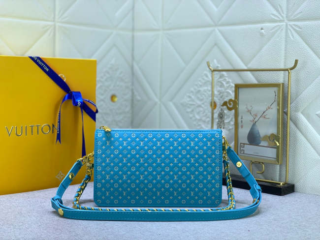 Split Leather bag ,5A , size 21.5x12.5x5cm ,no box, B110-132