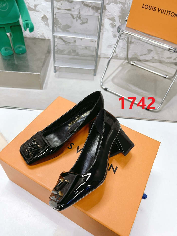 Women heel shoes, size 35-40, SS70-1740