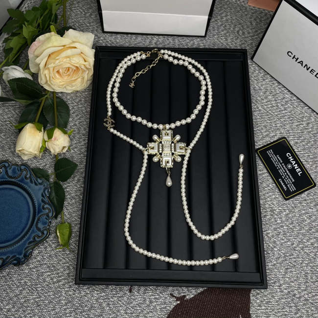 Necklace jewelry ,with box, J48-63
