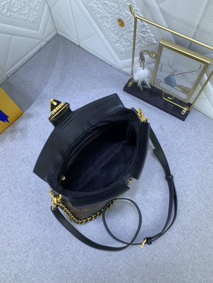 Split Leather  bag ,5A , size 29x19x9cm ,no box,  B110-136