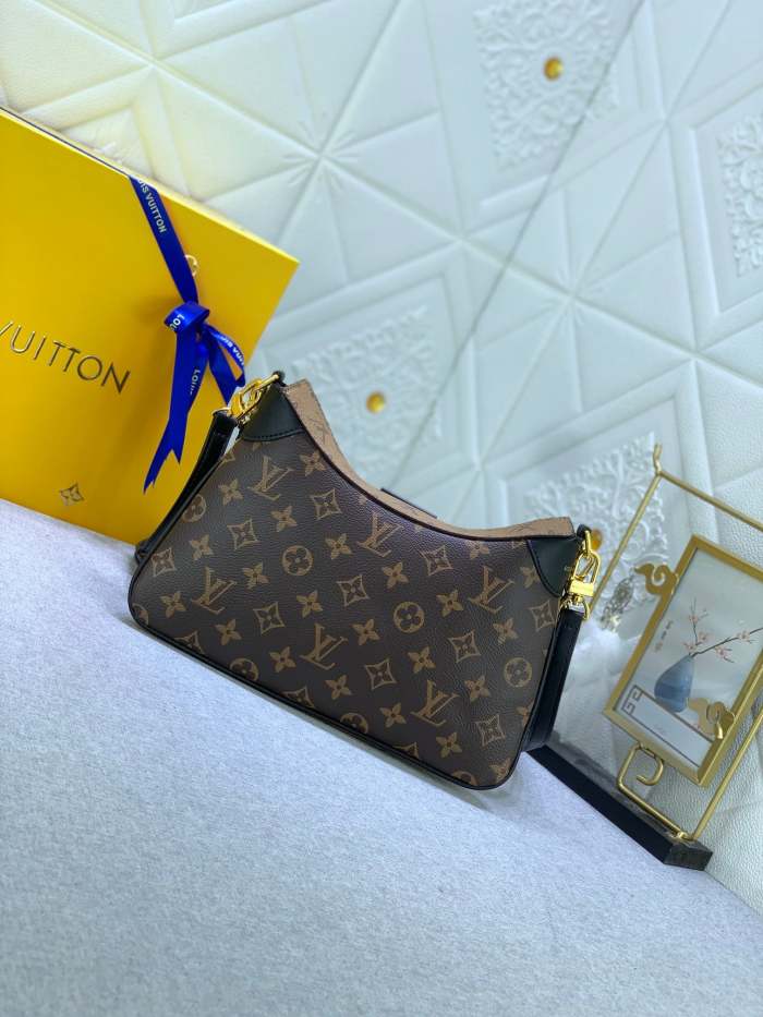 Split Leather  bag ,5A , size 29x19x9cm ,no box,  B110-136