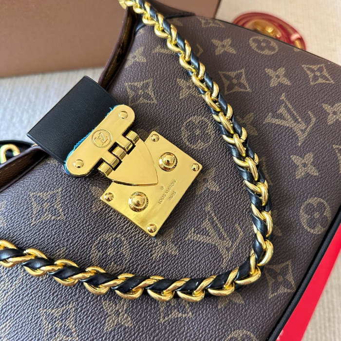 Split Leather  bag ,3A , size 29x19cm ,no box,  B68-6004-6005