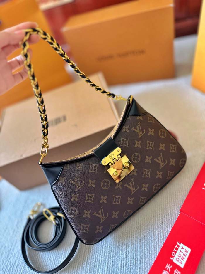 Split Leather  bag ,3A , size 29x19cm ,no box,  B68-6004-6005