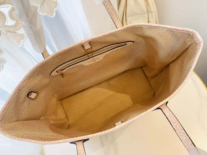 Neverfull Leather  bag ,5A , size 32x29x17cm ,no box,  B110-152