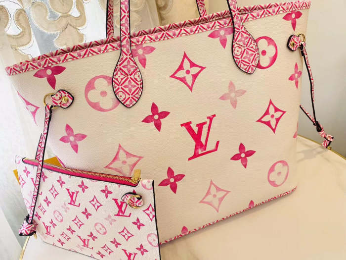 Neverfull Leather  bag ,5A , size 32x29x17cm ,no box,  B110-151