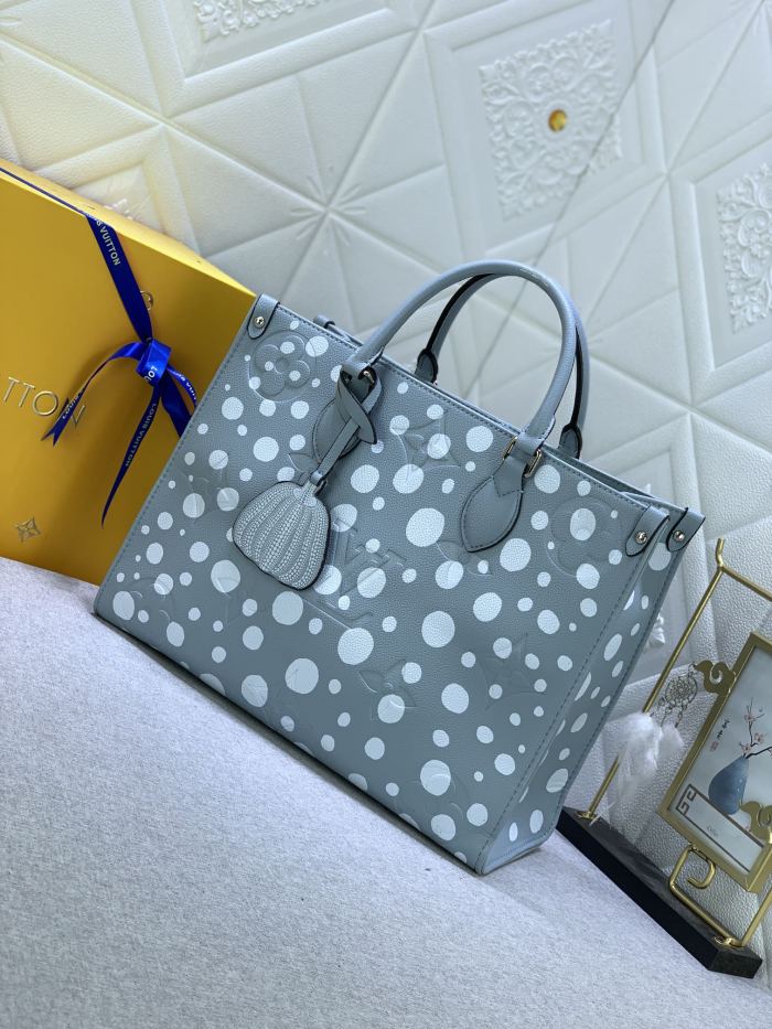 ON THE GO TOTE Leather  bag ,5A , size 35x27x14cm ,no box,  B110-150