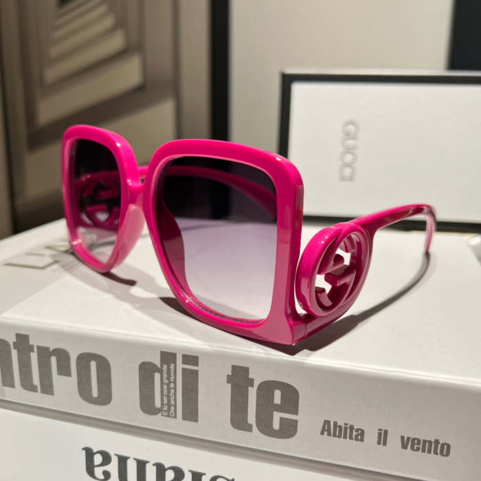 Blue light blocking sunglasses with the box and case ,G25-2365-2368