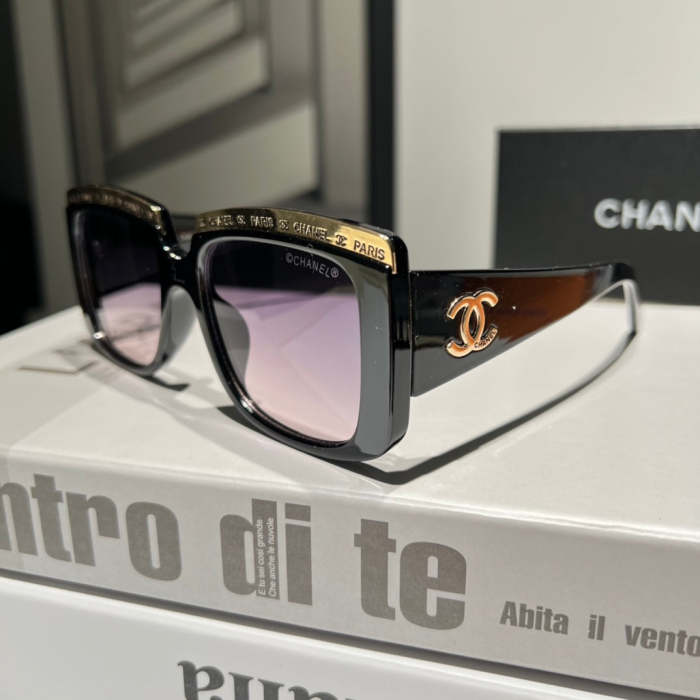 Blue light blocking sunglasses with the box and case ,G25-2342-2345