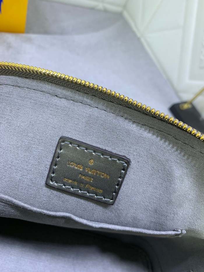 Alma Leather  bag ,5A , size 25x17.5x11.5cm ,no box,  B110-148