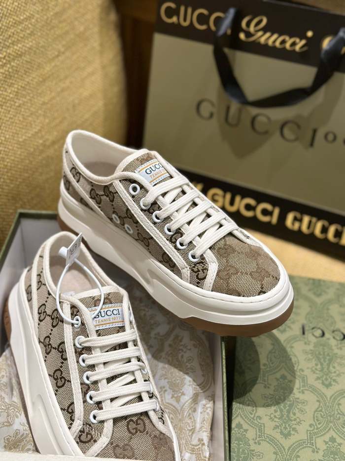 Women Platform canvas  shoes, size 35-40, SS70-1744