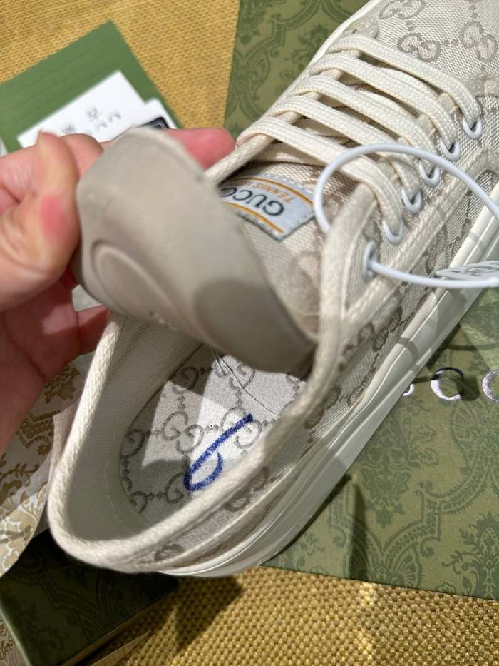 Women Platform canvas  shoes, size 35-40, SS70-1745