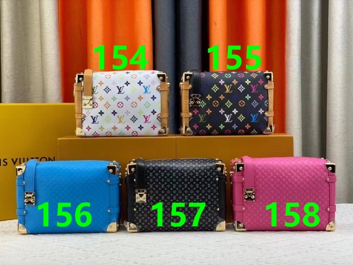 Leather  bag ,5A , size 24.5x16.5x8.5cm ,no box,  B110-154-158