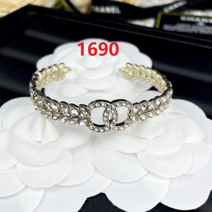 Bracelet bangle  jewelry ,with box,  J25-1690