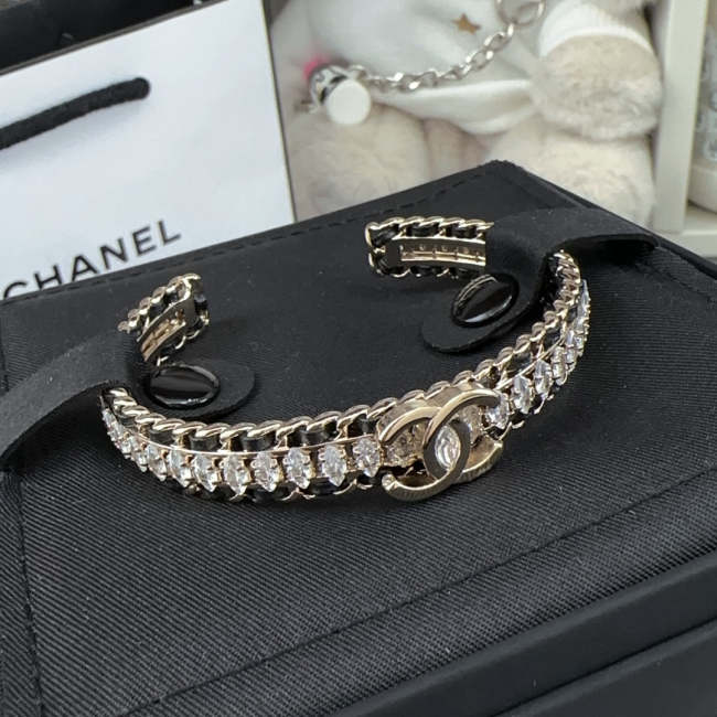 Bracelet bangle jewelry ,with box, J25-1714
