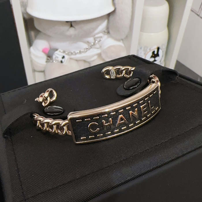 Bracelet bangle jewelry ,with box,  J25-1719