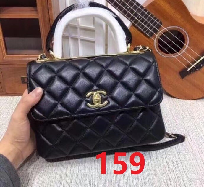 Leather  bag ,5A , size 25X12X17cm ,no box,  B110-159
