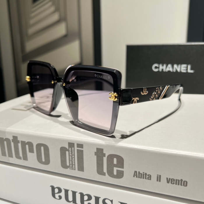 Blue light blocking sunglasses with the box and case ,G25-2452-2456