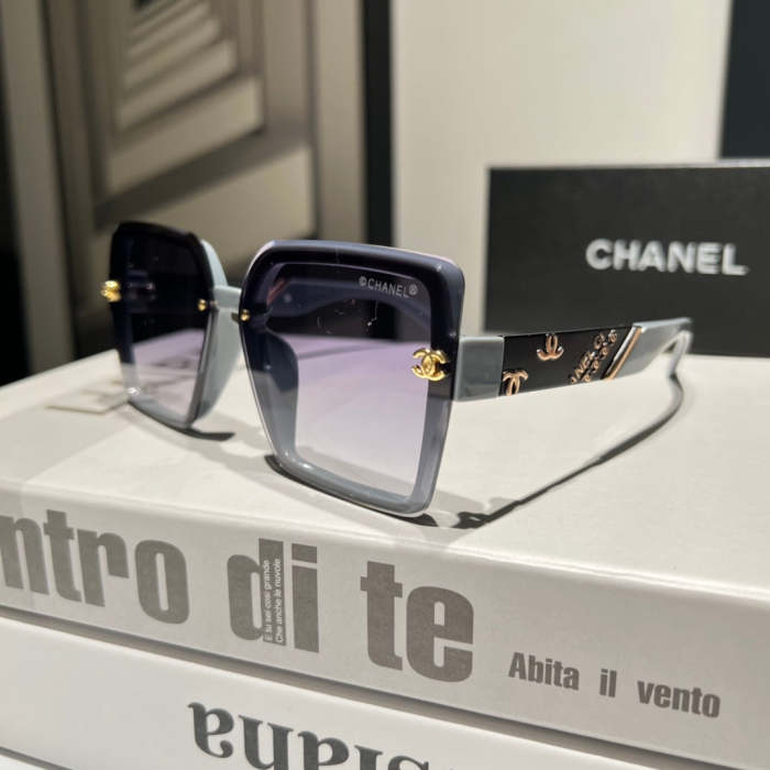 Blue light blocking sunglasses with the box and case ,G25-2452-2456