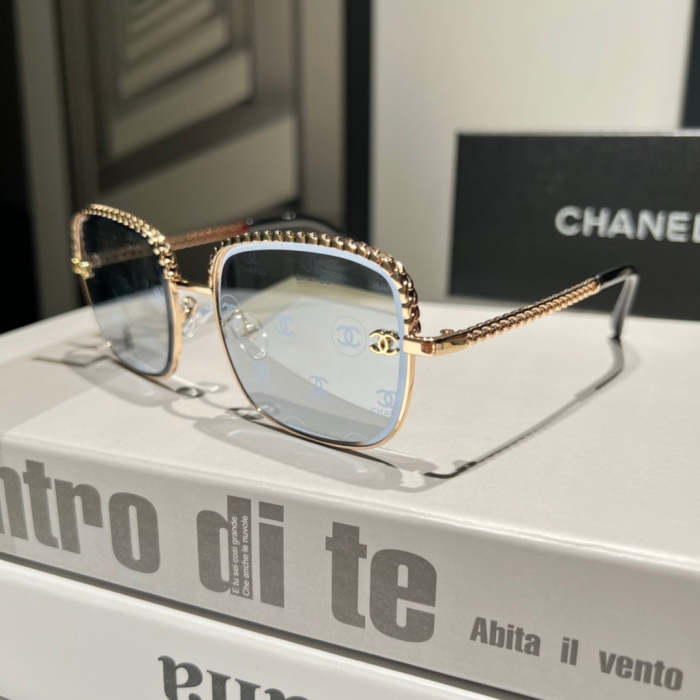 Blue light blocking sunglasses with the box and case ,G25-2433-2440