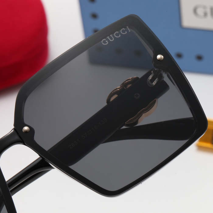 Blue light blocking sunglasses with the box and case ,G25-2496-2501