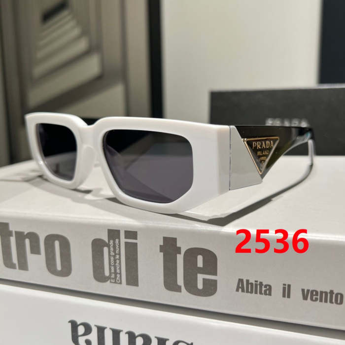 Blue light blocking sunglasses with the box and case ,G25-2531-2536