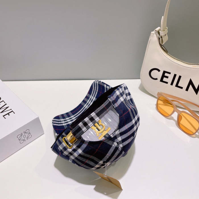 men women hat ,no box. HX25-418-420